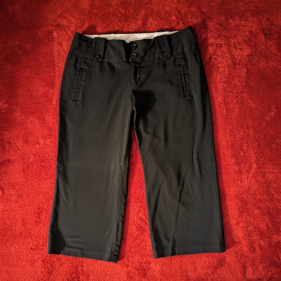 Mossimo Supply Co. Pants - Mossimo Cropped Pants, Black- Size 6